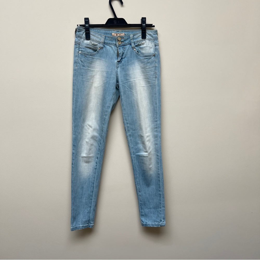 Low-rise Slim Fit Jeans